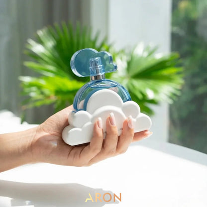 Fragancia inspirada en Cloud Ari4na Gr4nde Dama